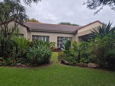 2 Bedroom Townhouse For Sale in Pretoria - img