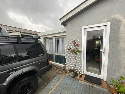 3 Bedroom House For Sale in Cape Town - 1Dsy.webp