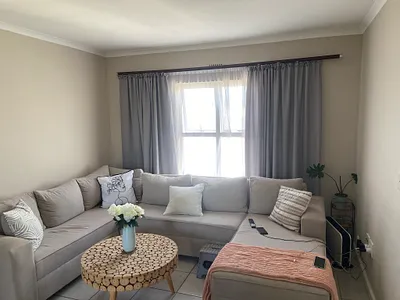 2 Bedroom Apartment To Rent in Cape Town - NHjF.webp