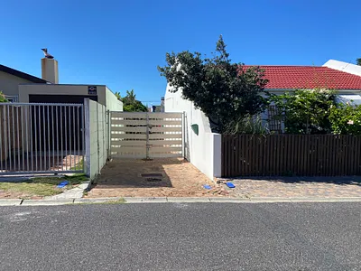 2 Bedroom House To Rent in Cape Town - B4xe.webp
