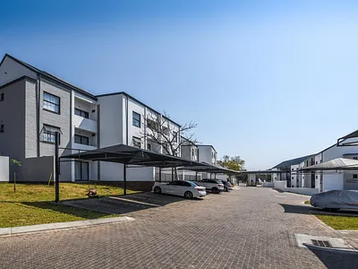 2 Bedroom Apartment For Sale in Nelspruit - 9Iq5.webp