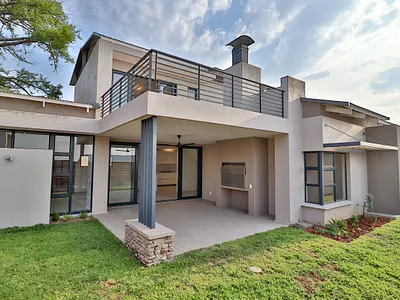 3 Bedroom House For Sale in Nelspruit - lICR.webp