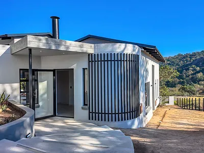 4 Bedroom House For Sale in Nelspruit - bKXE.webp