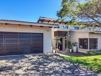 4 Bedroom House For Sale in Nelspruit - 0sC4.webp