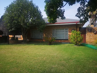 3 Bedroom House For Sale in Vereeniging - img