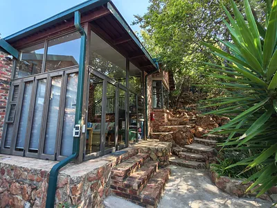 4 Bedroom House For Sale in Vanderbijlpark - bOAL.webp