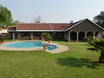 5 Bedroom House For Sale in Vereeniging - img