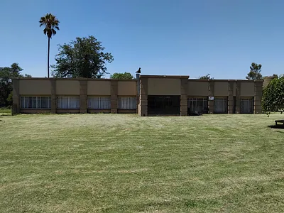 3 Bedroom House For Sale in Vanderbijlpark - img