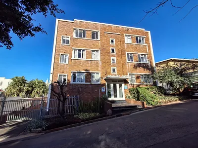 2 Bedroom Apartment To Rent in Durban - 5mIe.webp