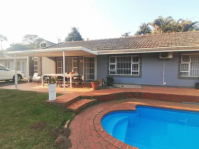 3 Bedroom House For Sale in Tongaat - HYxi.webp