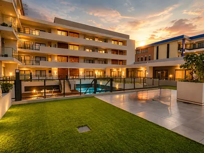 2 Bedroom Apartment For Sale in Umhlanga - 1jNx.webp