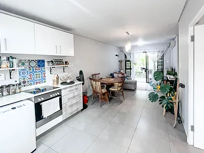 2 Bedroom Apartment To Rent in Durban North - l7f3.webp