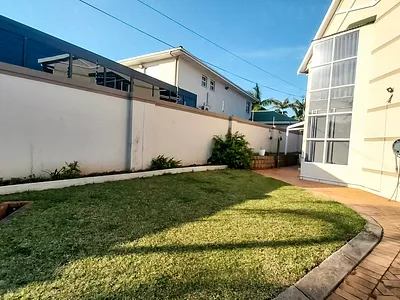 1 Bedroom Apartment To Rent in Umhlanga - OYNp.webp