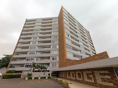3 Bedroom Apartment For Sale in Umhlanga - 00Vs.webp