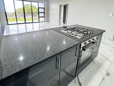 2 Bedroom Apartment To Rent in Durban North - C9p0.webp