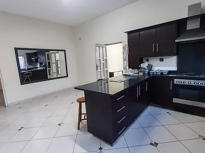 3 Bedroom Apartment To Rent in Verulam - J9Ln.webp
