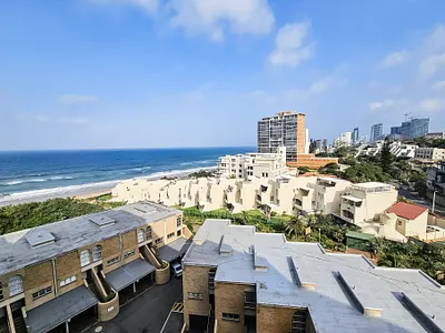 3 Bedroom Apartment To Rent in Umhlanga - hzBG.webp