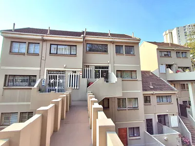 3 Bedroom Apartment For Sale in Durban - h6tY.webp