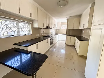 3 Bedroom Townhouse To Rent in Umhlanga - CzVR.webp