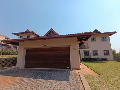 3 Bedroom Townhouse For Sale in Umhlanga - vAmu.webp
