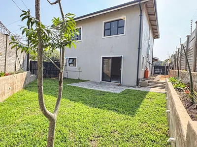 3 Bedroom Townhouse To Rent in Durban North - jZxJ.webp