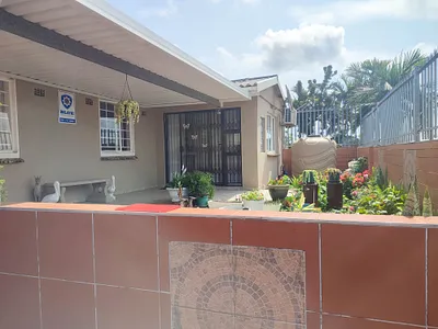 4 Bedroom House For Sale in Phoenix - sw1Y.webp