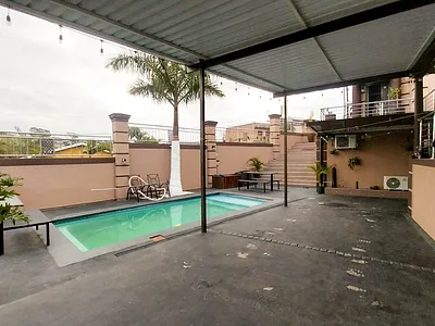4 Bedroom House For Sale in Phoenix - SHgO.webp