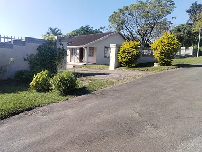 3 Bedroom House To Rent in Darnall - grvM.webp