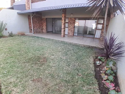 3 Bedroom Apartment For Sale in Ballito - 8xCm.webp
