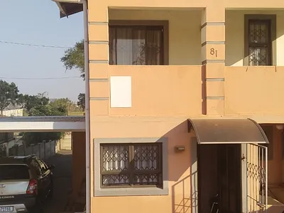 2 Bedroom House For Sale in Phoenix - rhBS.webp