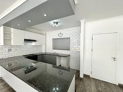 2 Bedroom Apartment To Rent in Umhlanga - waeU.webp