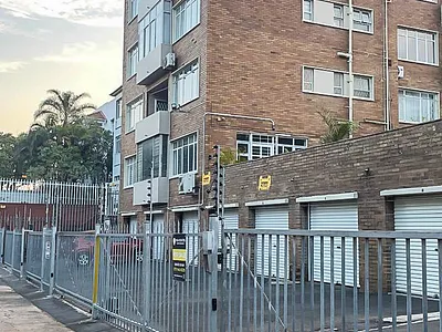 2.5 Bedroom Apartment To Rent in Durban - RZt8.webp