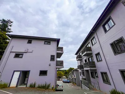 2 Bedroom Apartment For Sale in Durban North - epV2.webp