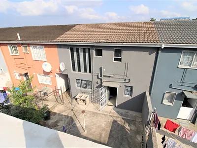 3 Bedroom Apartment For Sale in Phoenix - RnRY.webp