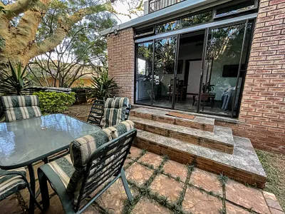 1 Bedroom Apartment To Rent in Durban North - ZrXu.webp