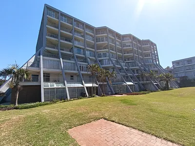 3 Bedroom Apartment For Sale in Umhlanga - LM68.webp