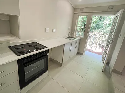 1 Bedroom Apartment To Rent in Durban North - nsuN.webp