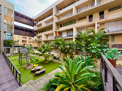 2 Bedroom Apartment For Sale in Umhlanga - B9ax.webp