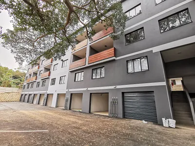 2 Bedroom Apartment For Sale in Durban North - hqSx.webp