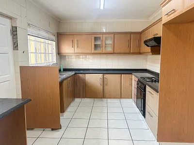 3 Bedroom House To Rent in Umhlanga - ji70.webp