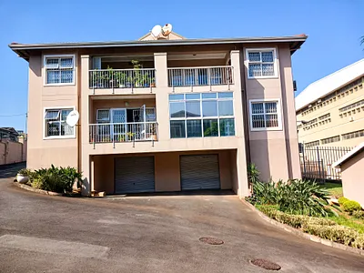3 Bedroom Apartment For Sale in Durban - i6kE.webp