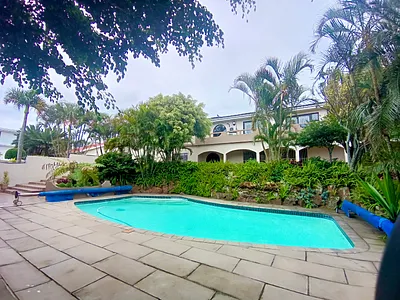 6 Bedroom House For Sale in Umhlanga - Bayk.webp