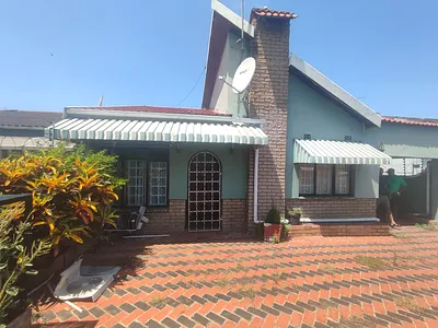 3 Bedroom Apartment For Sale in Phoenix - 3pJ0.webp