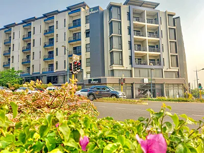 2 Bedroom Apartment For Sale in Umhlanga - rxC6.webp