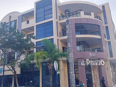 2 Bedroom Apartment For Sale in Umhlanga - akOt.webp