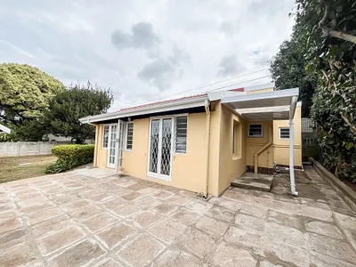 1 Bedroom Apartment To Rent in Durban North - 3R0T.webp