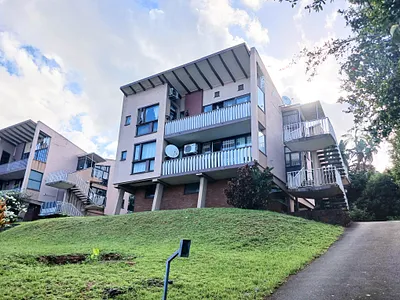 3 Bedroom Apartment For Sale in Durban - 39hk.webp