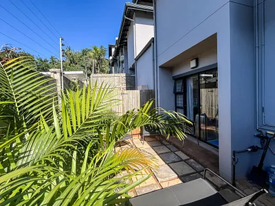 2 Bedroom Townhouse To Rent in Durban North - ufvx.webp