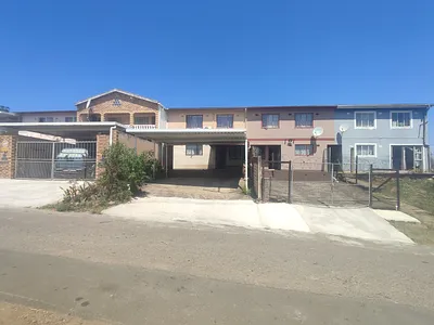 3 Bedroom Apartment For Sale in Phoenix - tuir.webp