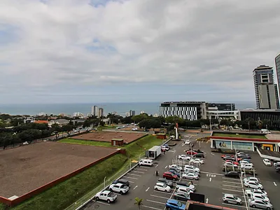 4 Bedroom Apartment To Rent in Umhlanga - Myc2.webp